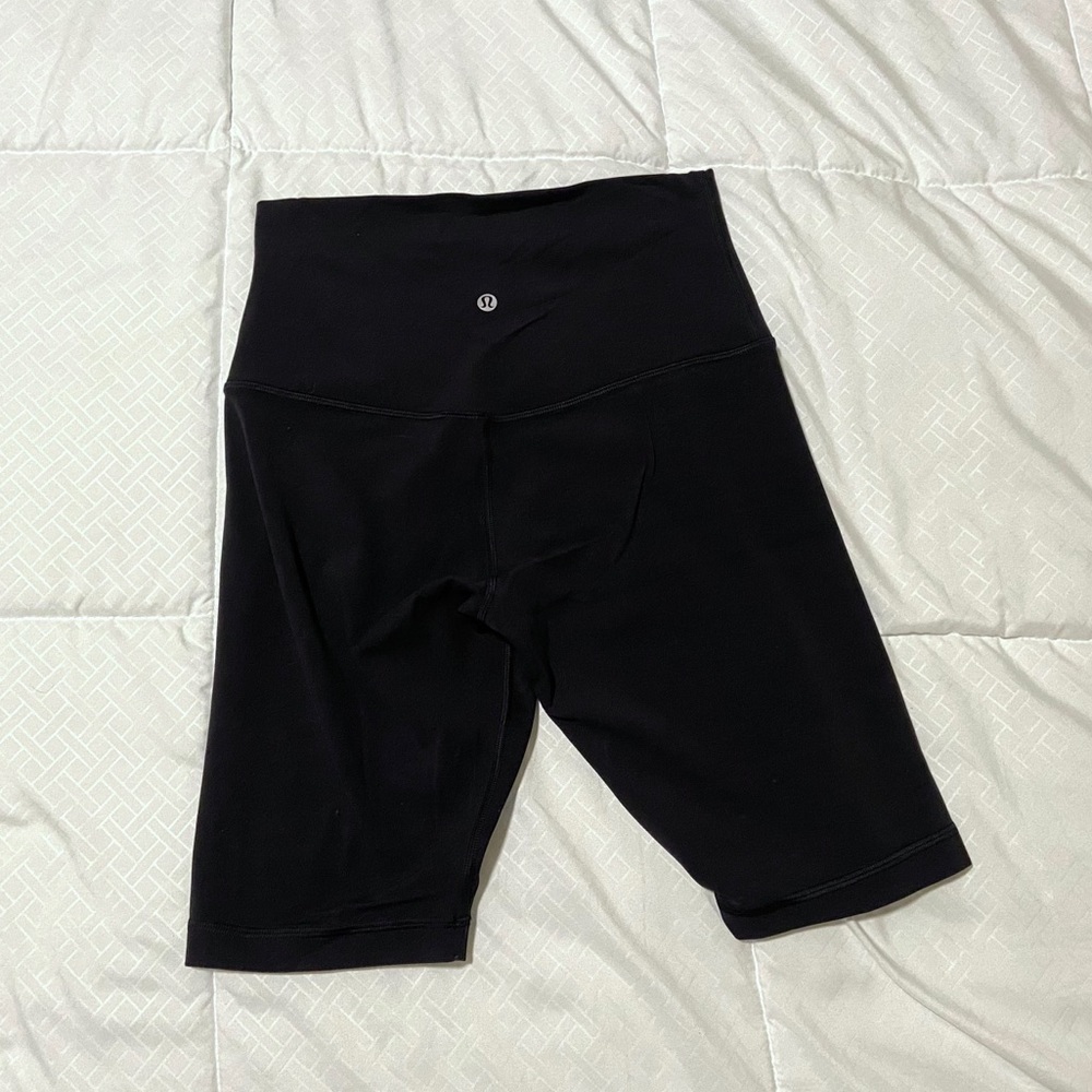 Lululemon Align 8” Black Shorts